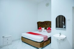 Hotel O Stasiun Cirebon Kejaksan Near Alun Alun Cirebon Formerly Family Homestay