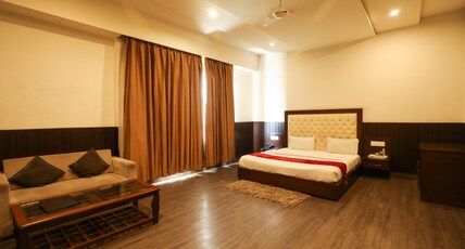 Iris Hotel & Restaurant  Room Type - Junior Suite