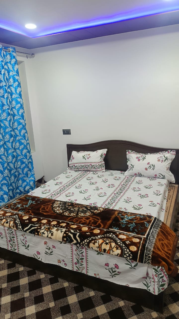Goba Guest House Drass - Tap to explore photos