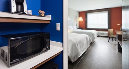 Holiday Inn Express & Suites Lubbock Central - Univ Area Room Type - 2 Queen Standard