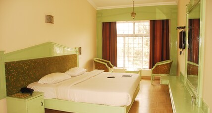 Hotel Sapphire Garden View Room Type - Deluxe