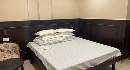 Landmark Inn Room Type - Delux 201