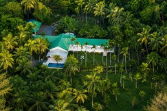 Directors Bungalow by The Cove