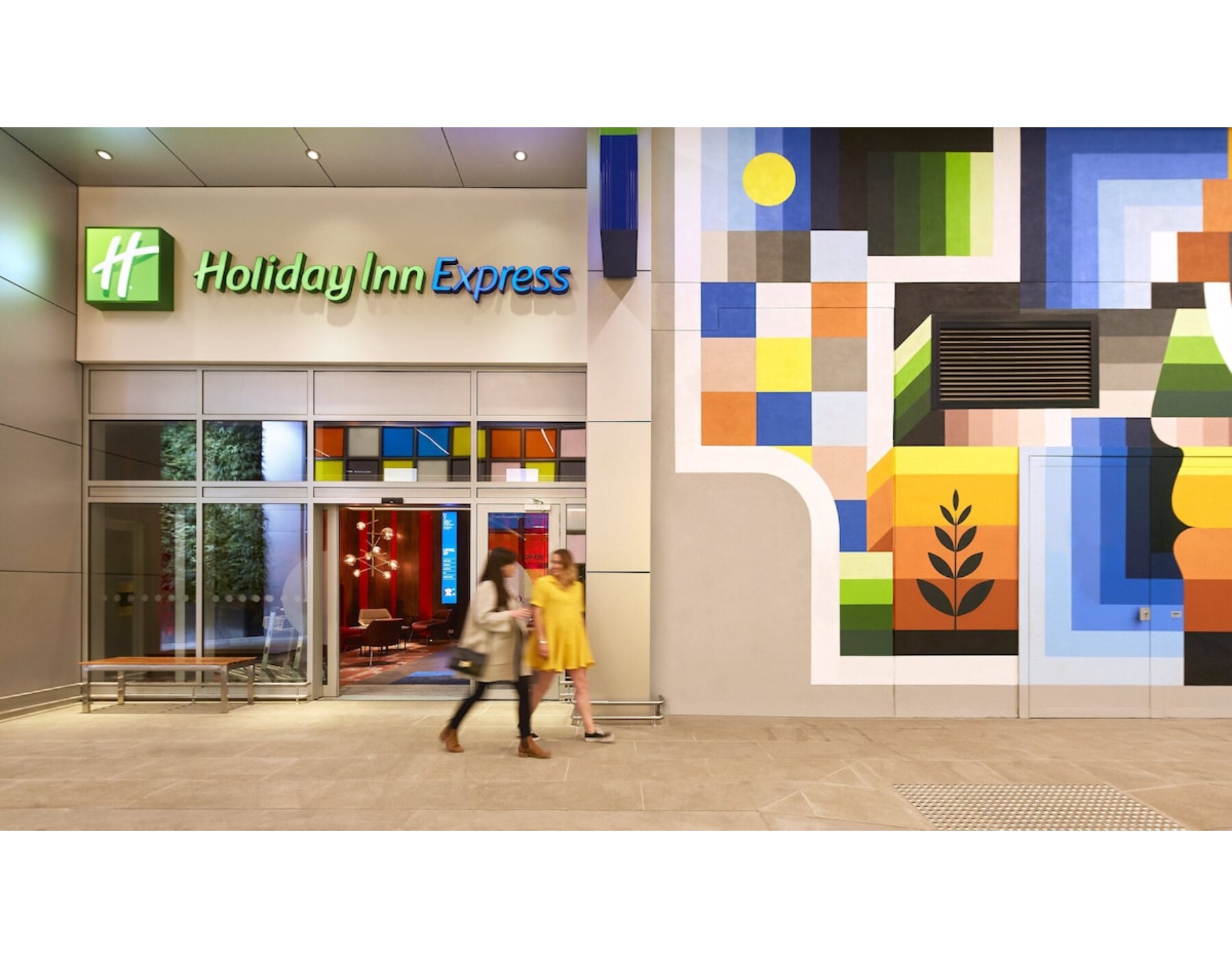 Holiday Inn Express MELBOURNE LITTLE COLLINS - Tap to explore photos
