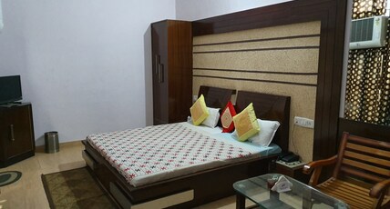 hotel pink stone Room Type - super deluxe Room