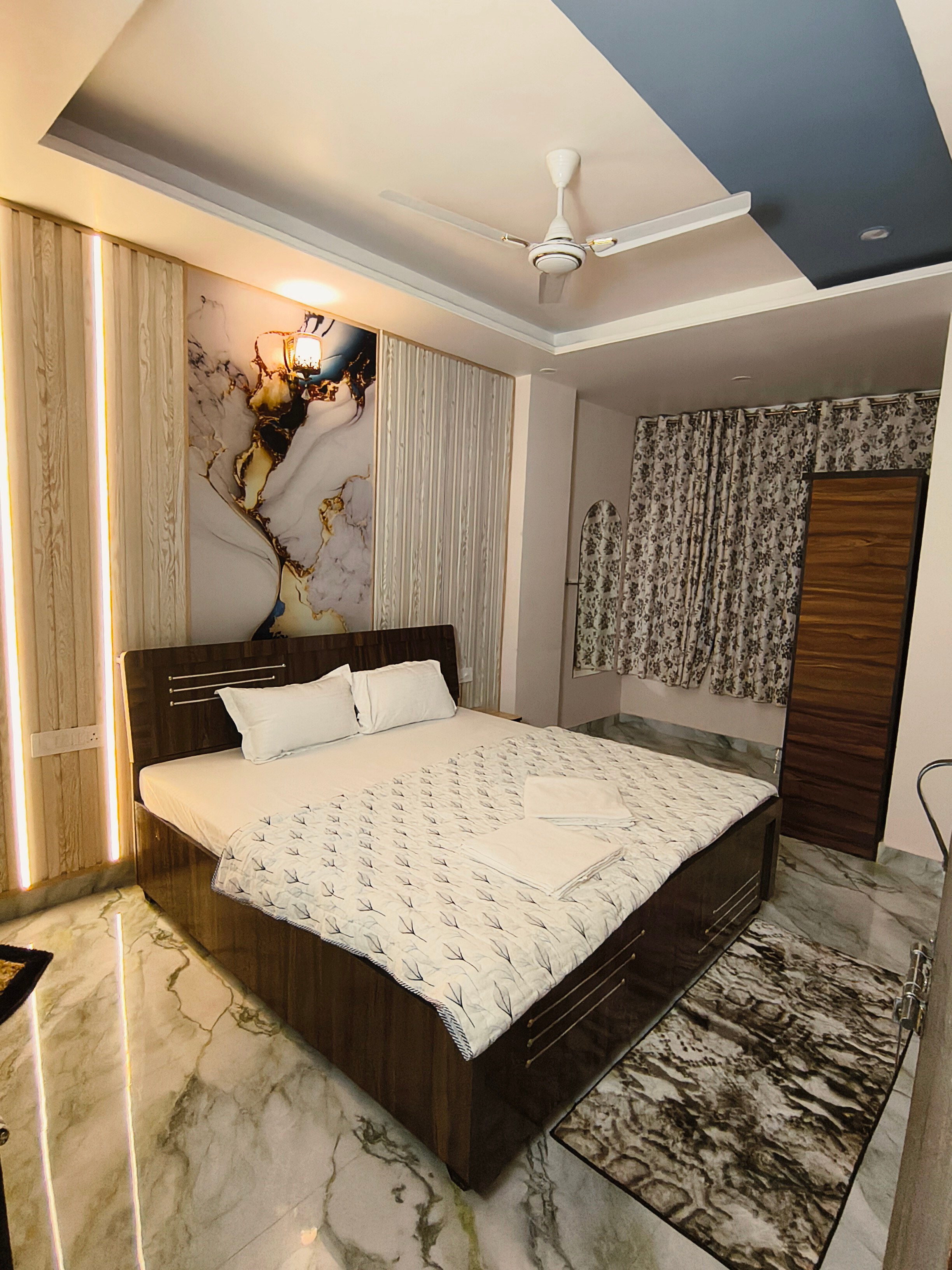 Elegant penthouse 2BHK with terrace| Jaipur - Tap to explore photos