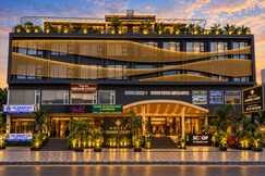 Address of Hotel Grande Court