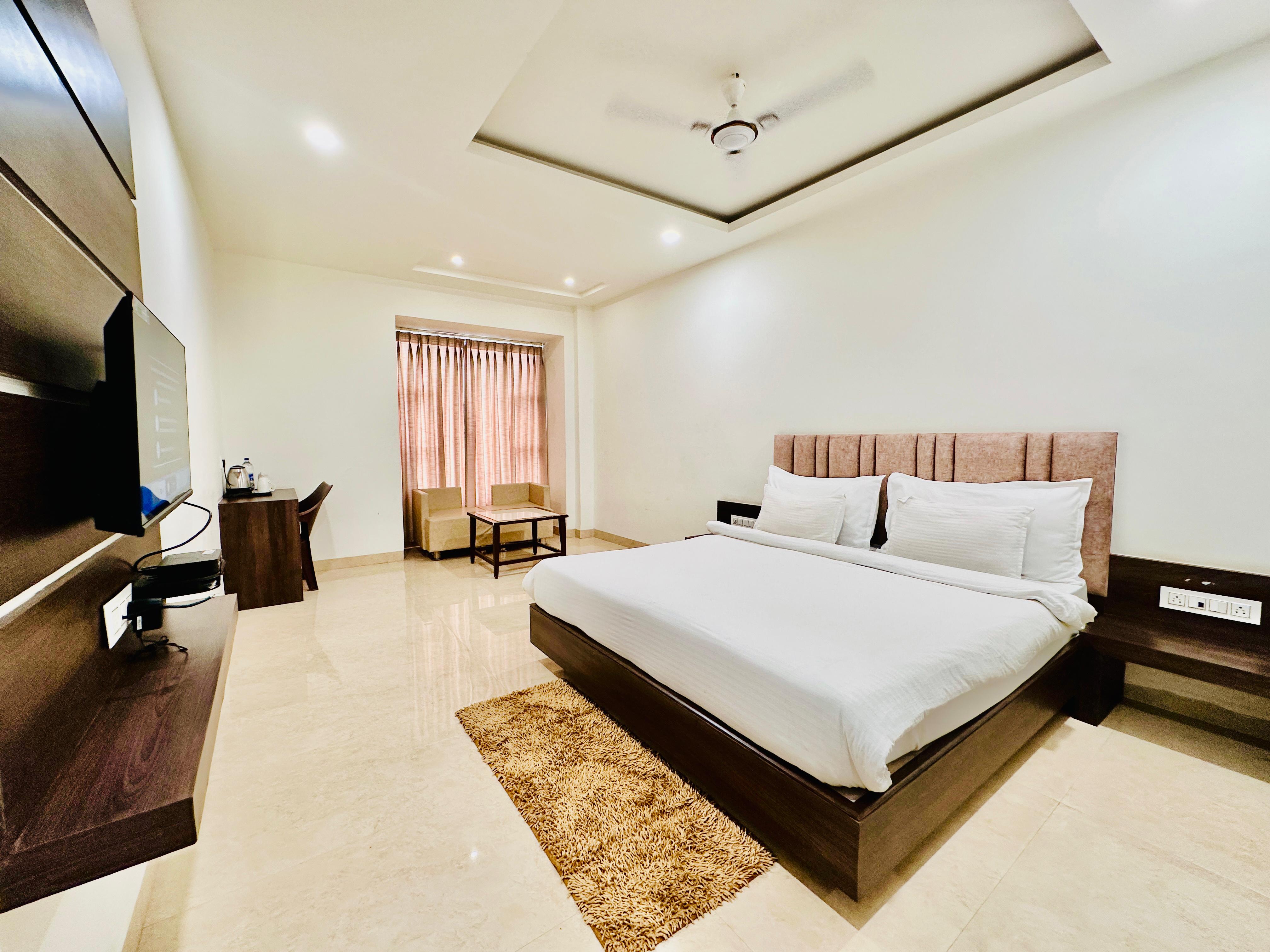 Hotel Guru Kirpa Palace - Tap to explore photos