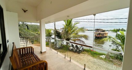 Venice Riverside Room Type - Premium Room