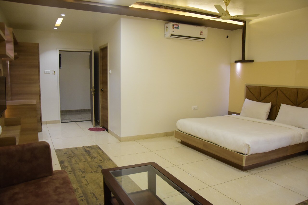 Hotel Samarsingha's - Tap to explore photos