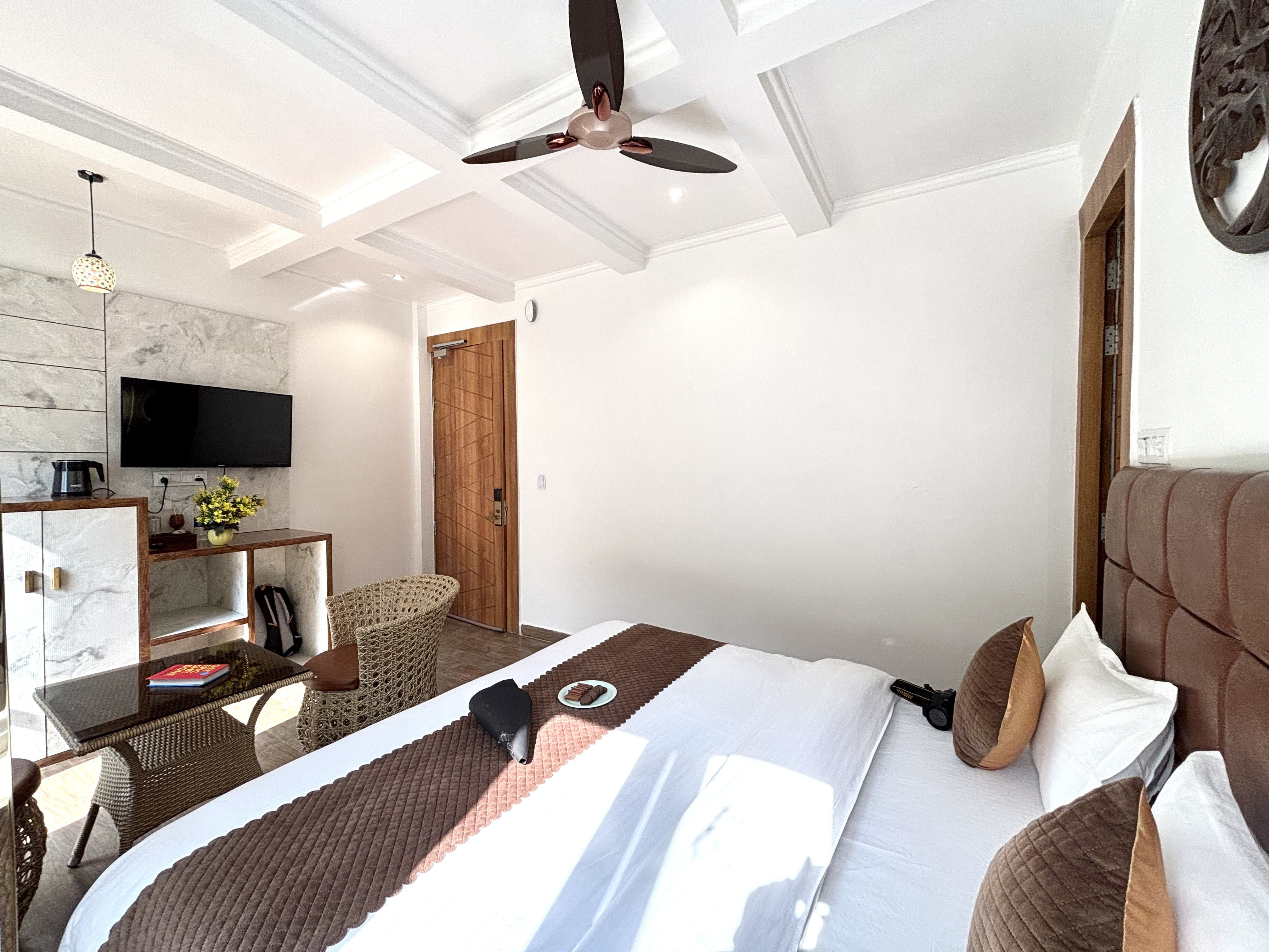 Check Inn Homes, Rishikesh Tapovan - Tap to explore photos