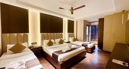 Hotel White Pearl - Colaba Room Type - Executive Triple Room