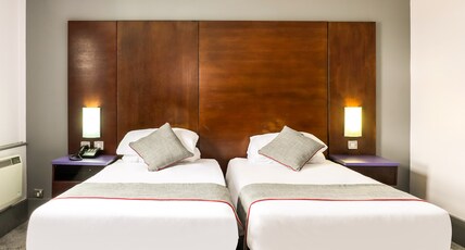 Sheffield Metropolitan Hotel by Belvilla Room Type - Standard Twin Room