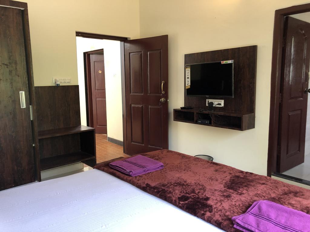 Gadabanahally Homestay - Tap to explore photos