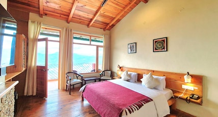 Yak and Yeti Inn Room Type - Superior Room with Balcony and Panoramic Himalayan View Yak and Yeti Inn Room Type - Superior Room with Balcony and Panoramic Himalayan View