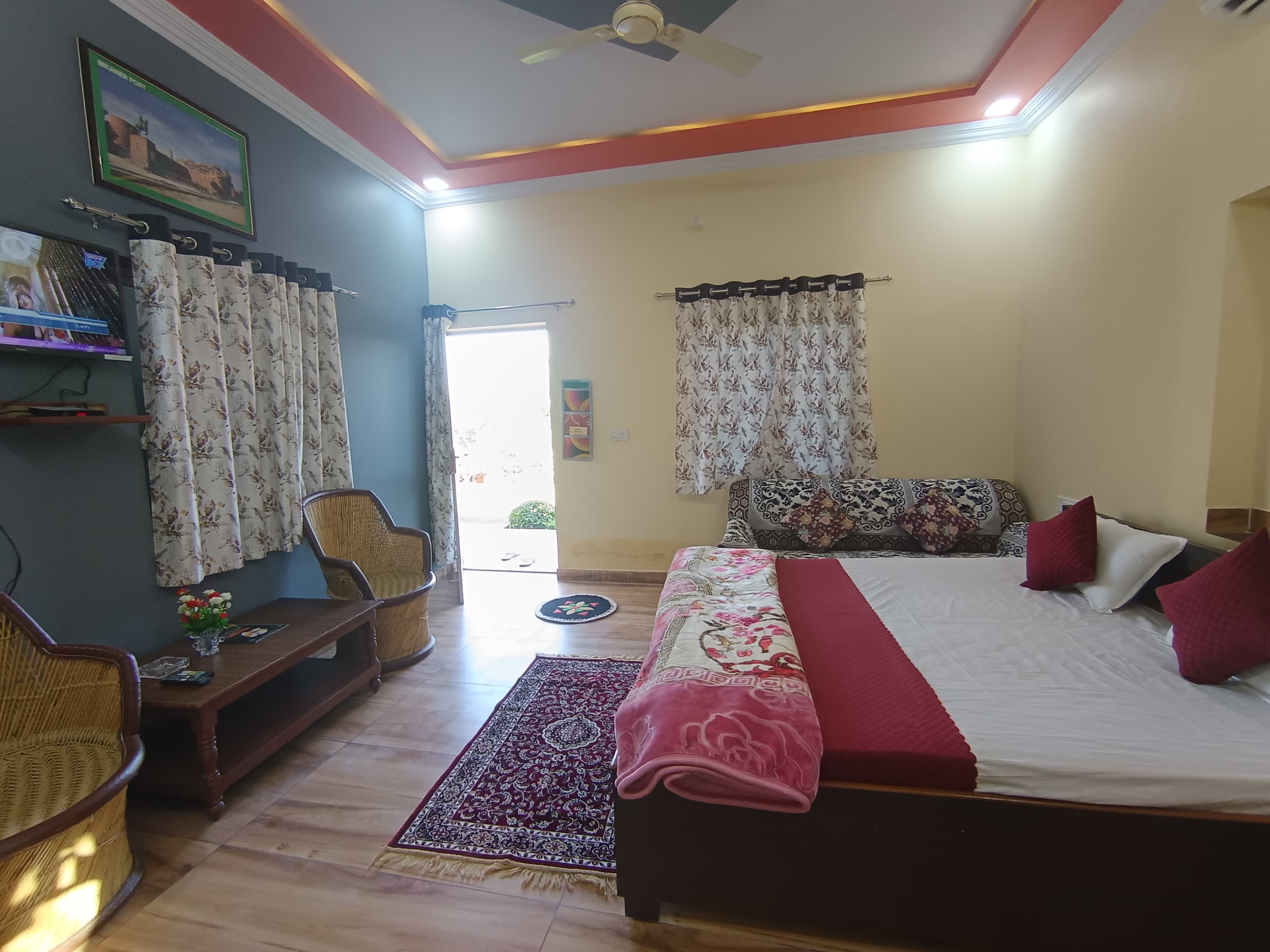 Hotel Yuvraj Nature - Tap to explore photos