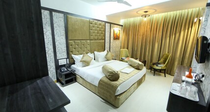 HOTEL PRESIDENT Room Type - Executive Deluxe