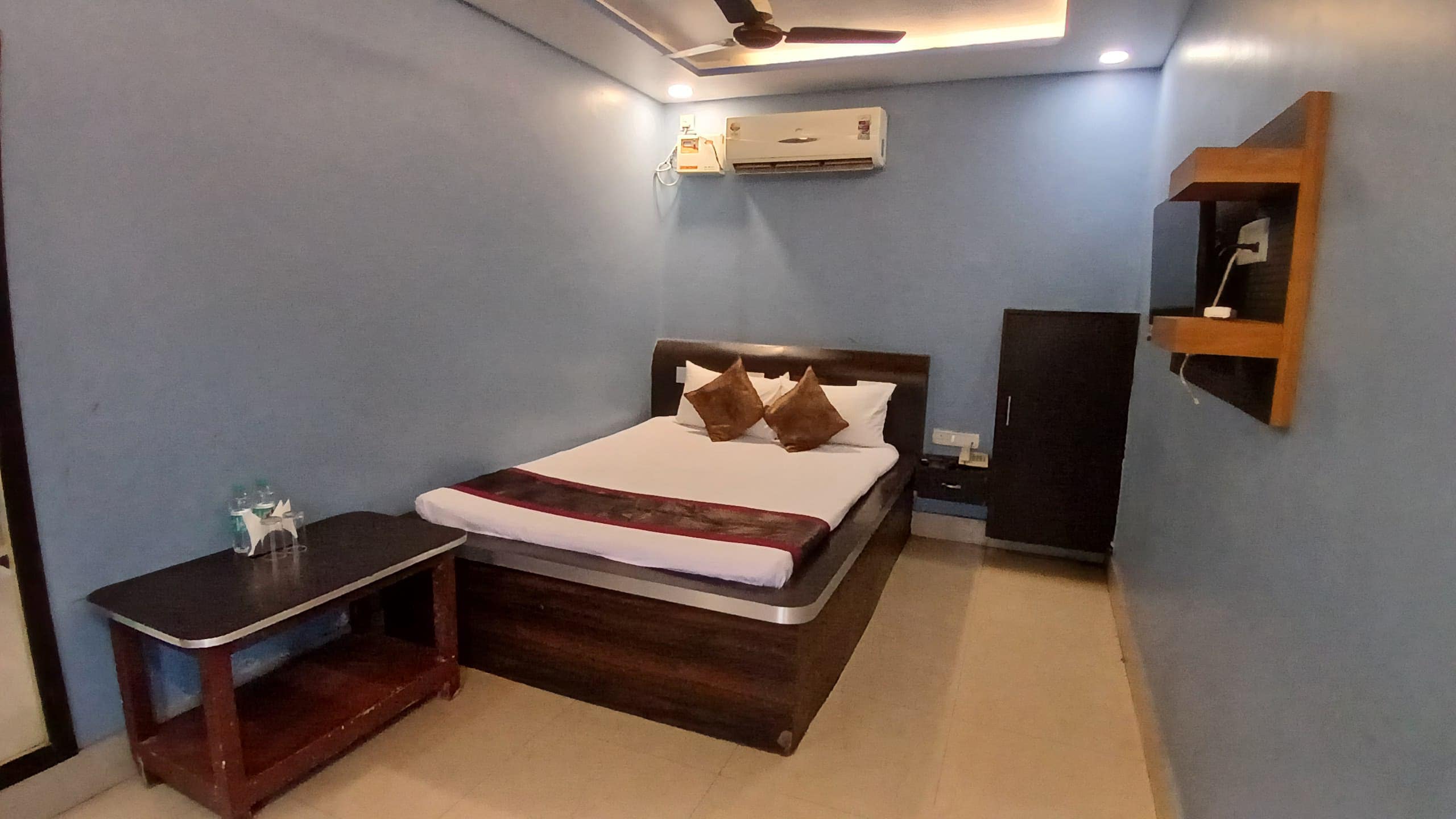 HOTEL SHREYASH INN - Tap to explore photos