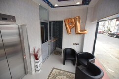 PremierLux Apartments