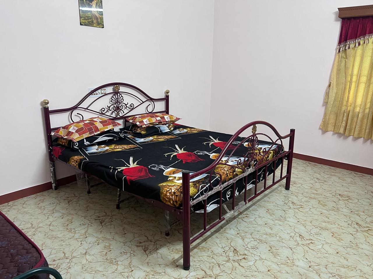 Cliff Castle Premium Stay - East Wing Yercaud - Tap to explore photos