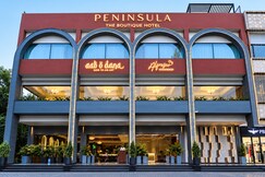 Hotel Peninsula