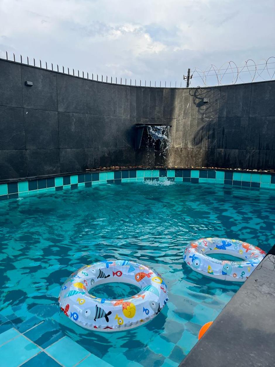 Heaven 21 - 4BHK Pool Villa with Bathtub, Igatpuri - Tap to explore photos