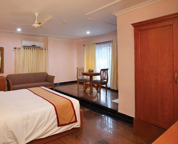 Comfort Regency Hotel - Tap to explore photos