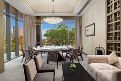 Pullman Haining