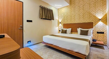 Hotel Nova Sky Room Type - NOVA EXECUTIVE SPLIT AC ROOM