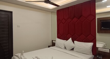 AR Residency Room Type - Deluxe Triple Room