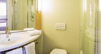 Ibis Oviedo Room Type - Twin room with 2 single beds