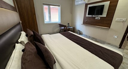 Hotel Dev Rishi By T And M Hotels Room Type - DOUBLE BED