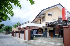 Hotel O near UGM formerly Bayang Brothers Guest House