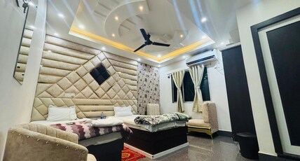 HOTEL LOLO PALACE Room Type - Super Deluxe