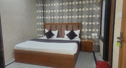 Shri Vindhyavasini Residency Room Type - Family Four Bed
