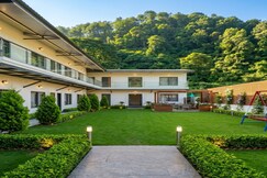 Qcent Bairagarh Resort Rishikesh