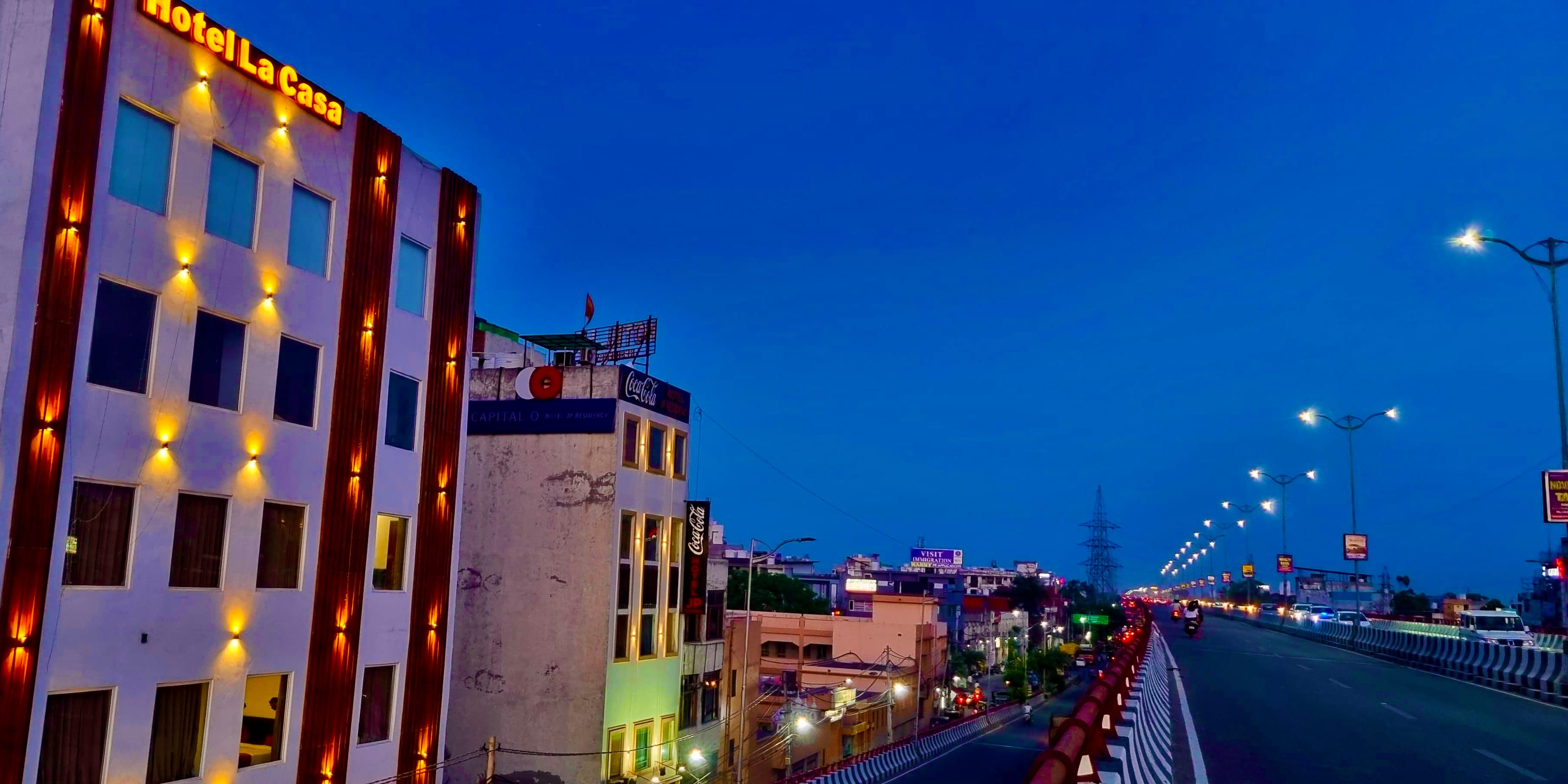 Hotel La Casa Amritsar - Tap to explore photos