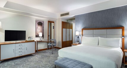 Doubletree By Hilton Kusadasi - Special Class Room Type - KING DELUXE RM WMARINA VW