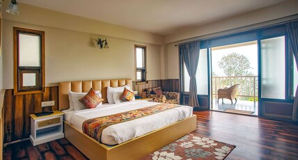 Magpie Chestnut Resort Pelling Room Type - COTTAGE MOUNTAIN VIEW ROOM