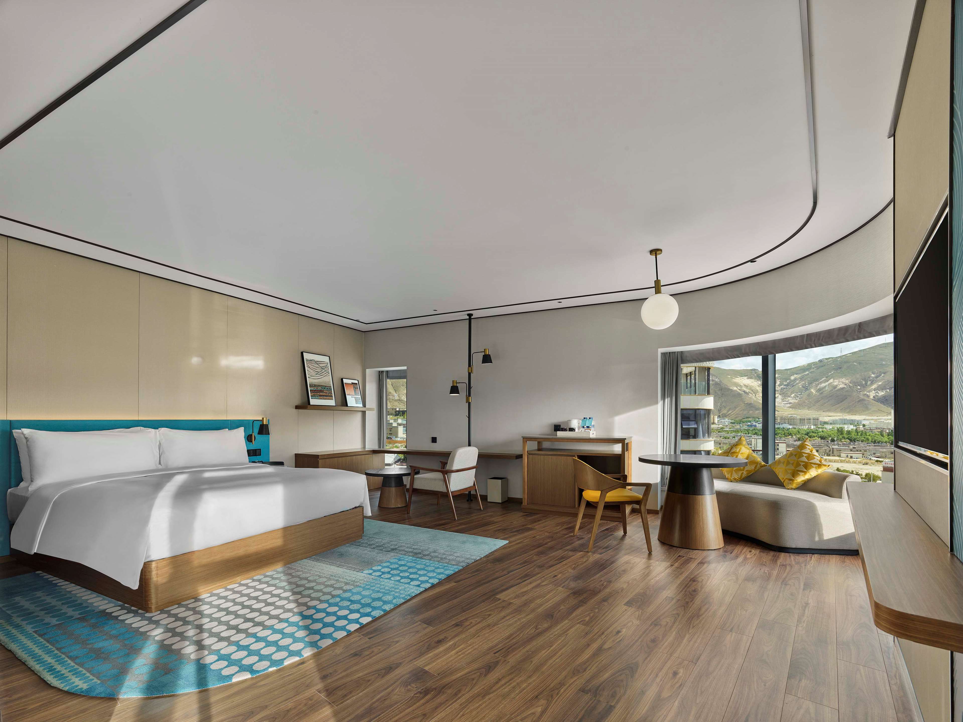 Hilton Garden Inn Lhasa - Tap to explore photos