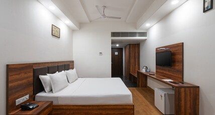 Ginger Jammu, Bari Brahmana Room Type - Luxe King Room