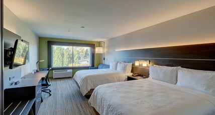 Holiday Inn Express & Suites AUBURN DOWNTOWN Room Type - 2 Queen Suite
