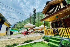 Crown Bliss Riverside Luxury Paradise