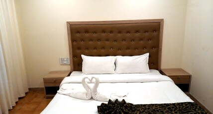 GRAND KODAI SR INN Room Type - Deluxe Double