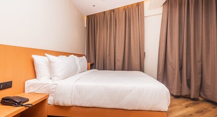 Rara Residence - BKC Room Type - Deluxe Double Room