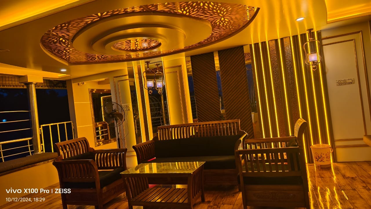 Alleppey Houseboat Company - Tap to explore photos