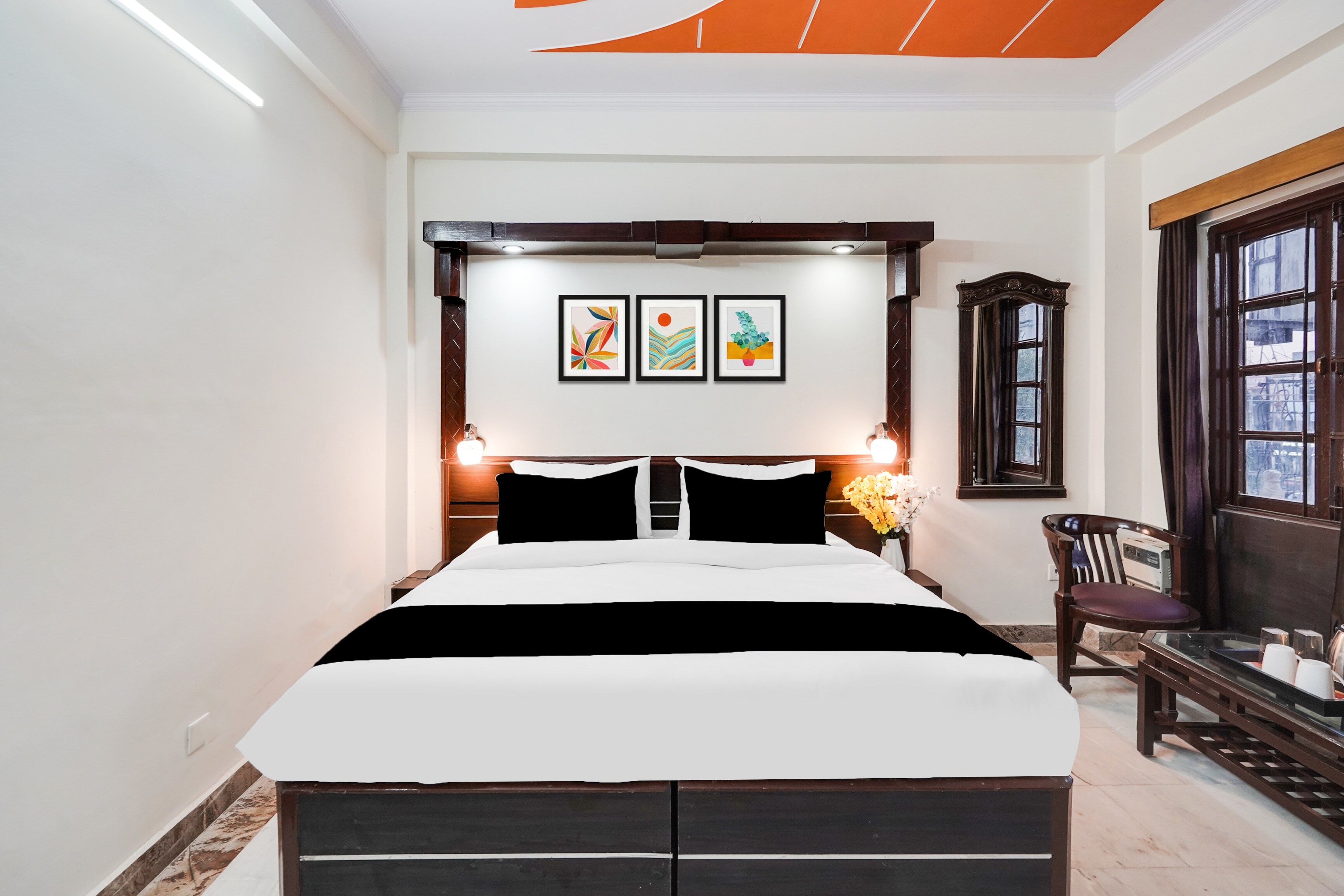 HOTEL O 4 SQUARE A LUXURY ROOMS NEAR RDC MAIN MARKET - Tap to explore photos