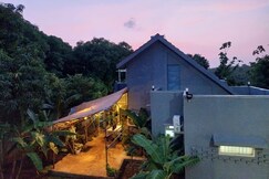 Esher - The Home Stay