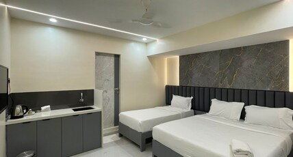 Hotel Lake Bloom Residency, Near L&T Powai Room Type - Teak Studio.