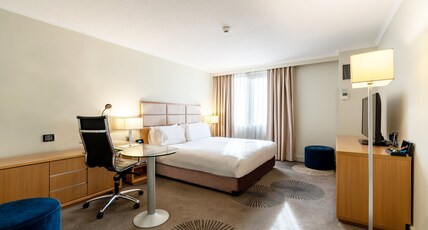 Holiday Inn Parramatta Room Type - 1 King Bed Premium